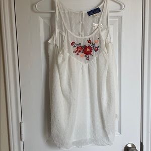 Francesca’s Large Flower Detail Flowy top